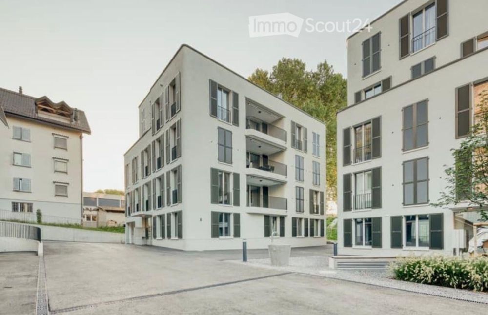 Moderne 4.5-Zimmer-Wohnung im Neubau an der Bahnhofstrasse in Aarburg - Bild 1