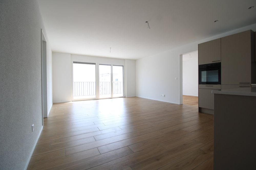 Moderne 3.5-Zimmer-Wohnung mit grosszügigem Balkon in Niederuzwil - Bild 1