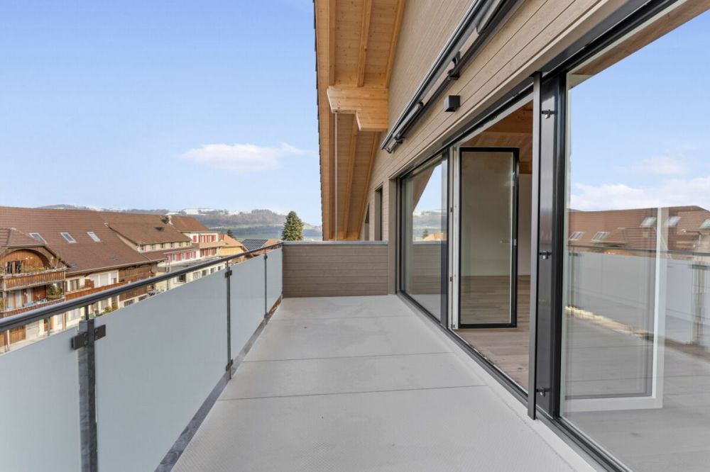 Erstbezug: moderne 3.5-Zimmerwohnung im Dachgeschoss nord - Bild 13