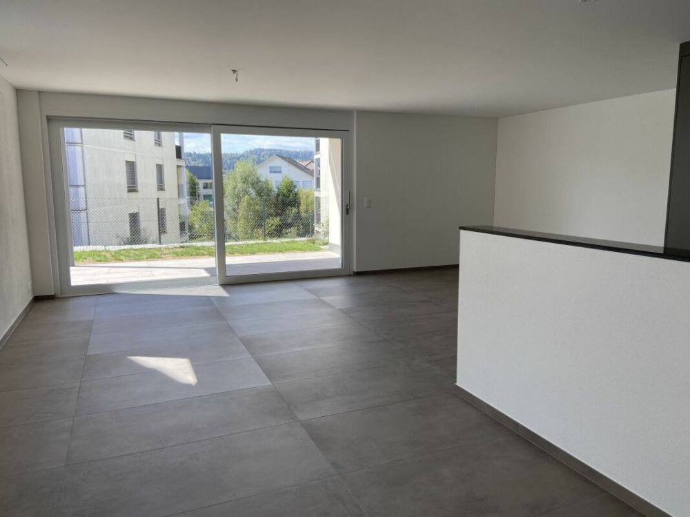6 1/2-Zimmer-Doppeleinfamilienhaus mit nutzbarer Landfläche - Bild 6