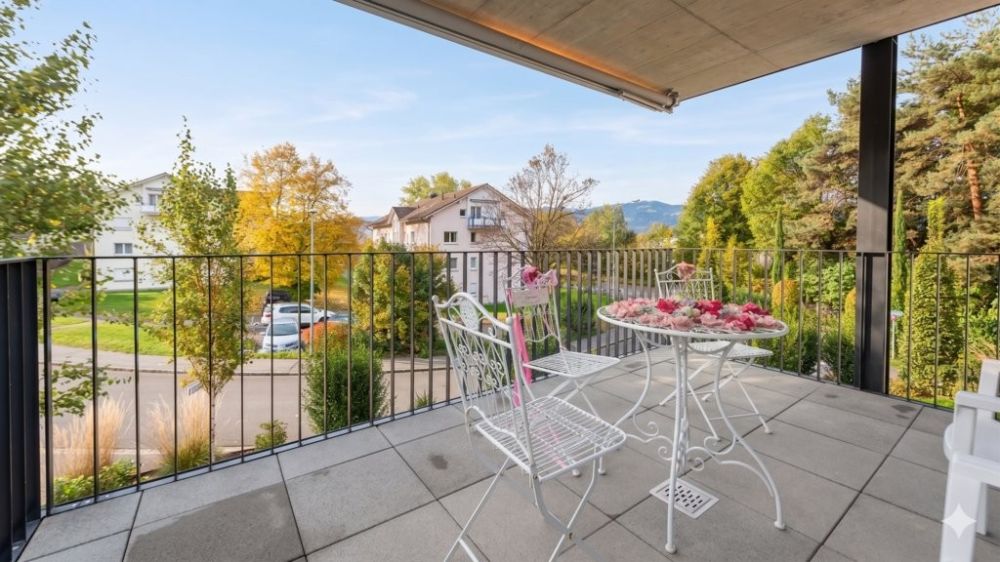 GEMÜTLICHE UND GROSSZÜGIGE 3.5 ZIMMER-WOHNUNG IN REBSTEIN - Bild 3