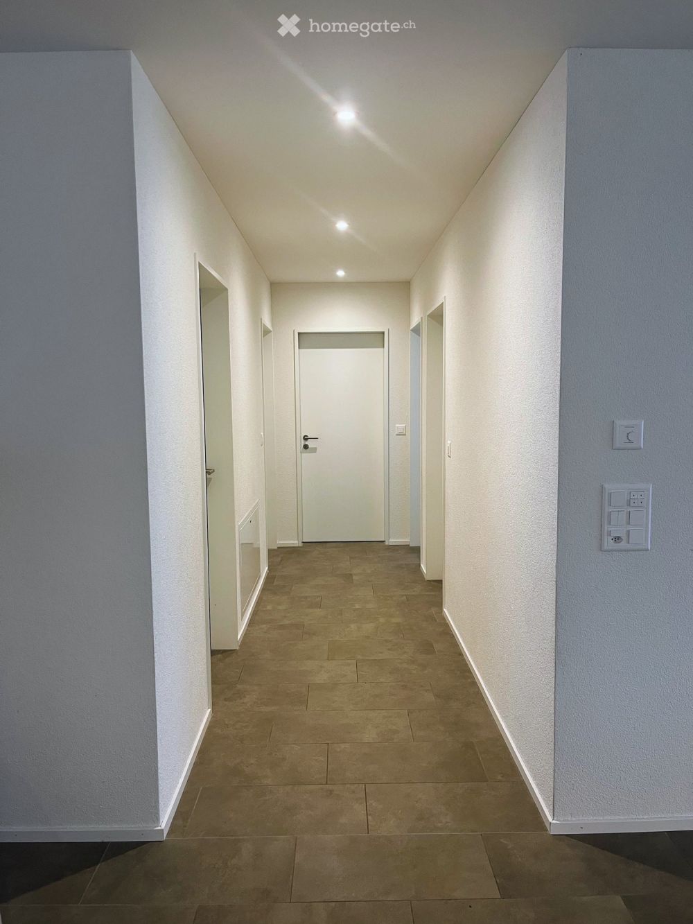 Grosszügige moderne 4 1/2 Zimmerwohnung im Wasserschloss - Bild 7