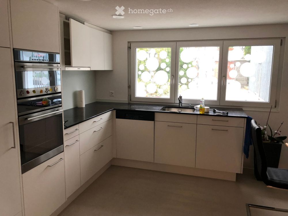 Moderne 1.5-Zimmer-Wohnung in ruhiger Lage von Sitterdorf - Bild 1