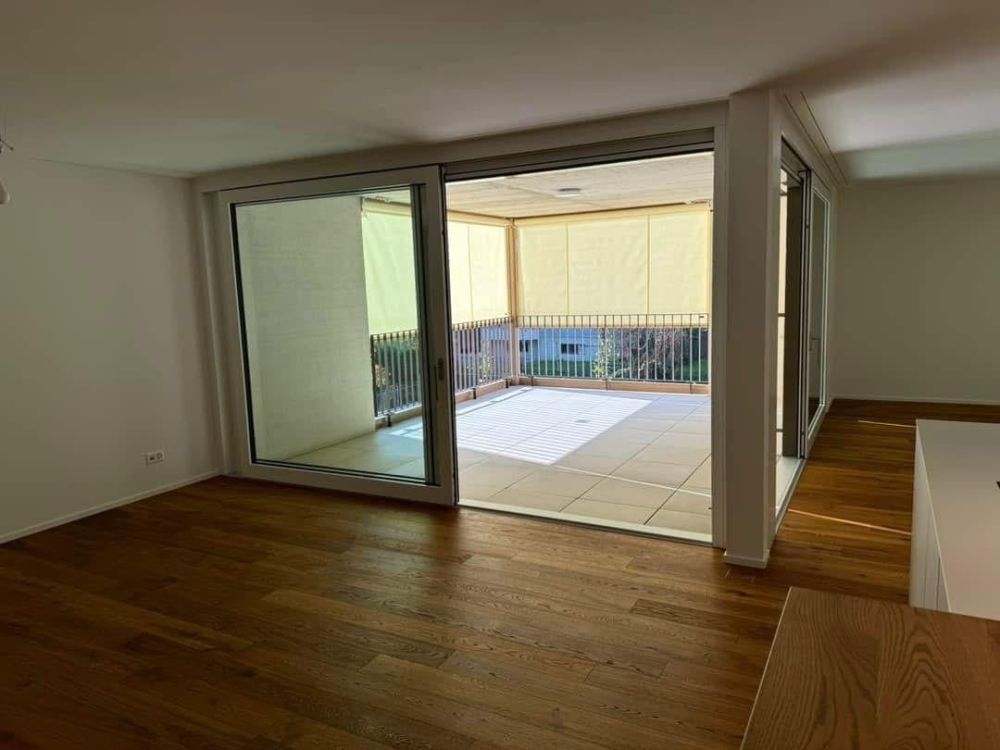 Moderne 3.5-Zimmer-Wohnung mit Balkon in Binningen - Bild 3