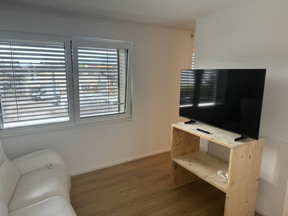 ARI-0826 - Appartement moderne de 2,5 pièces avec colonne de machines à laver/à sécher - Reprise de bail - Bild 4