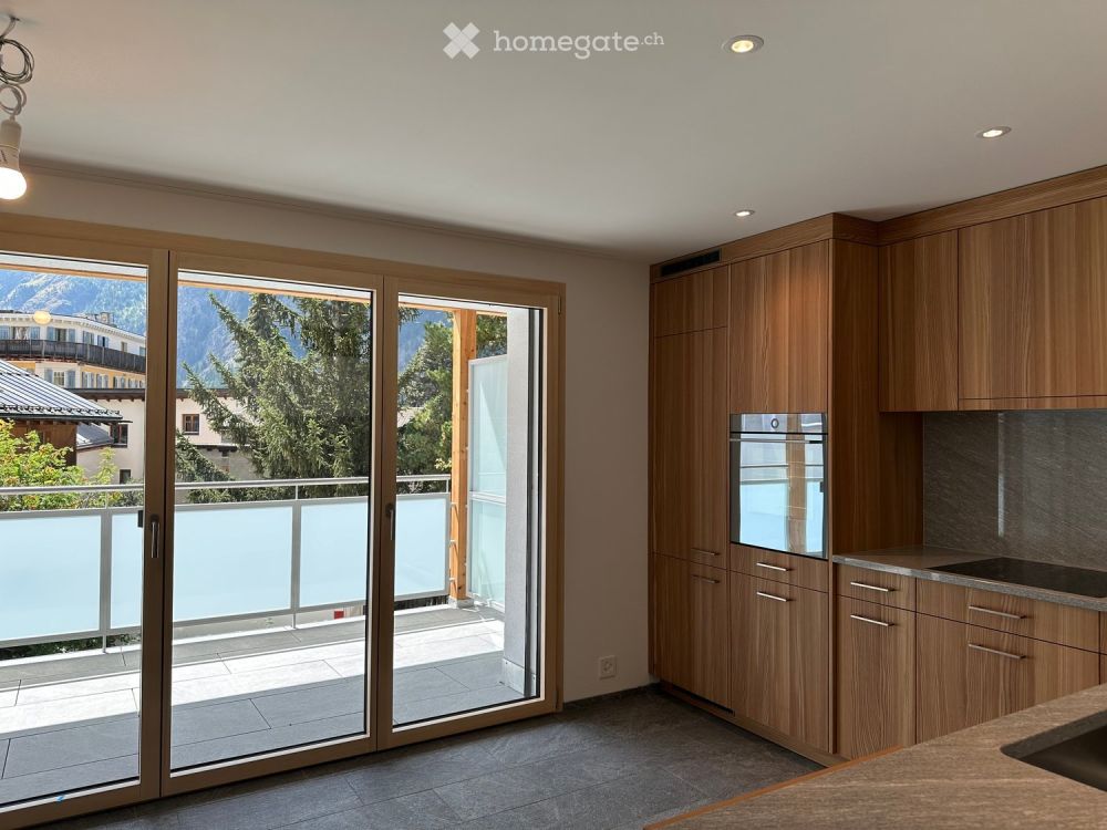 Erstbezug 2.5 Zi-Whg S/O mit grossem sonnigen Balkon in Pontresina - Bild 2