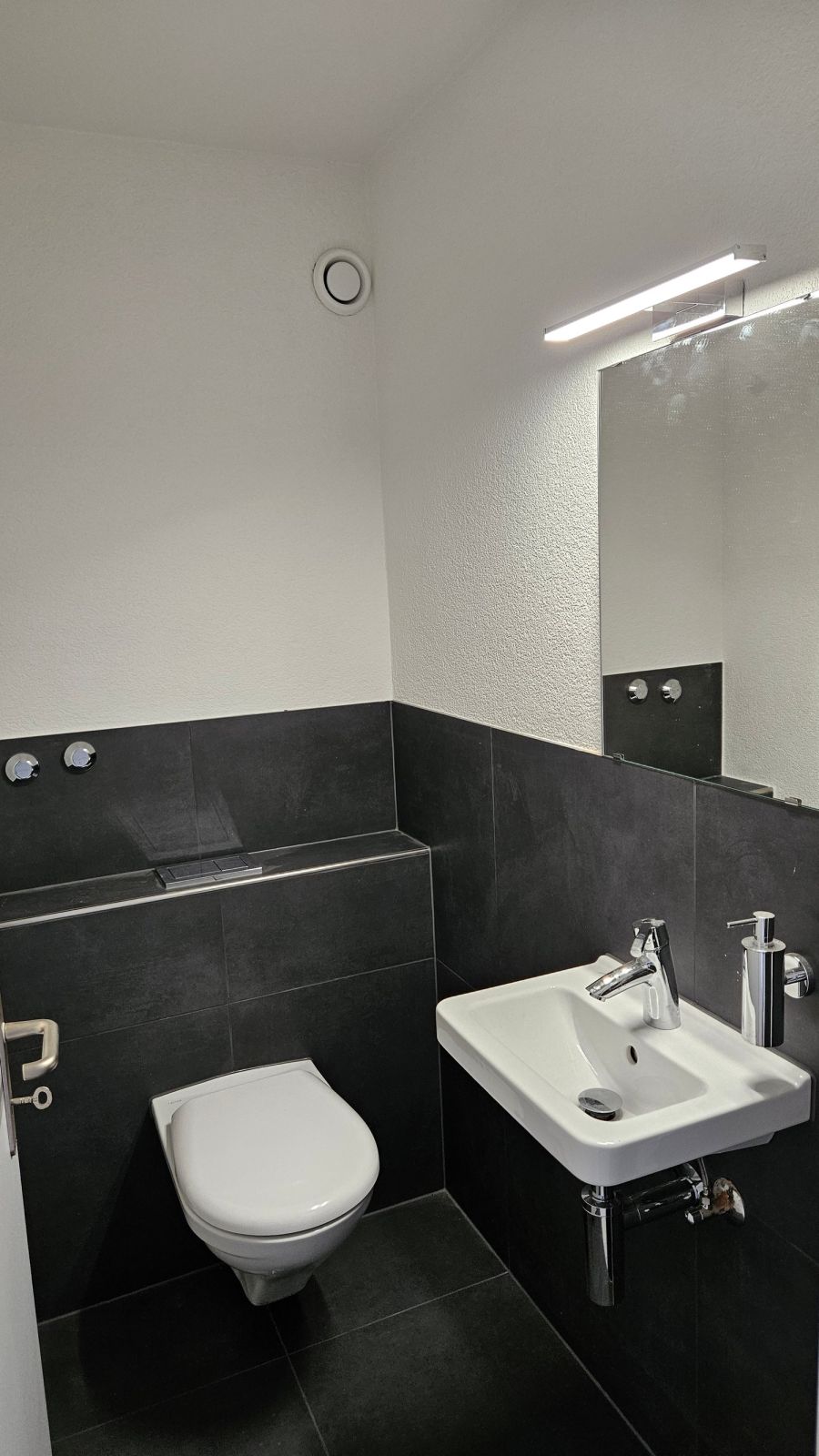 Total sanierte und charmante 3.5-Zimmerwohnung zu vermieten - Bild 5