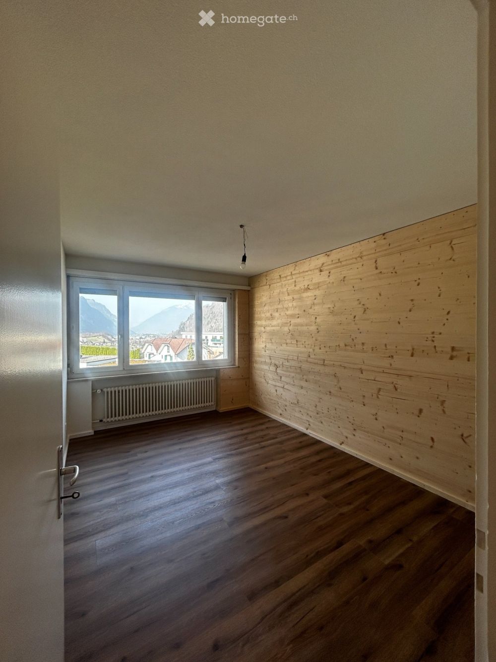 Renovierte 4-Zi-Wohnung mit toller Aussicht in Stadtnähe - Bild 6