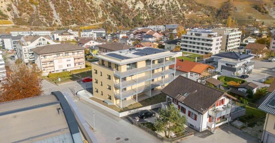Moderner und grosszügiger Wohntraum - Appartement 2.5 pièces - image - 1