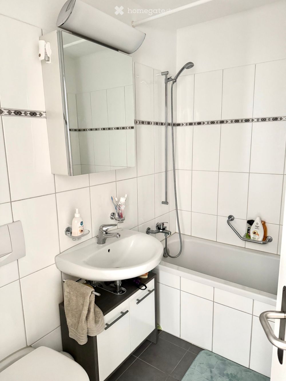 Helle Wohnung mit traumhafter Aussicht & Balkon - Bild 5