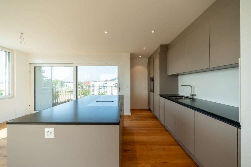 Luxuriöse 4½-Zimmerwohnung an bester Lage in Egerkingen - Bild 2