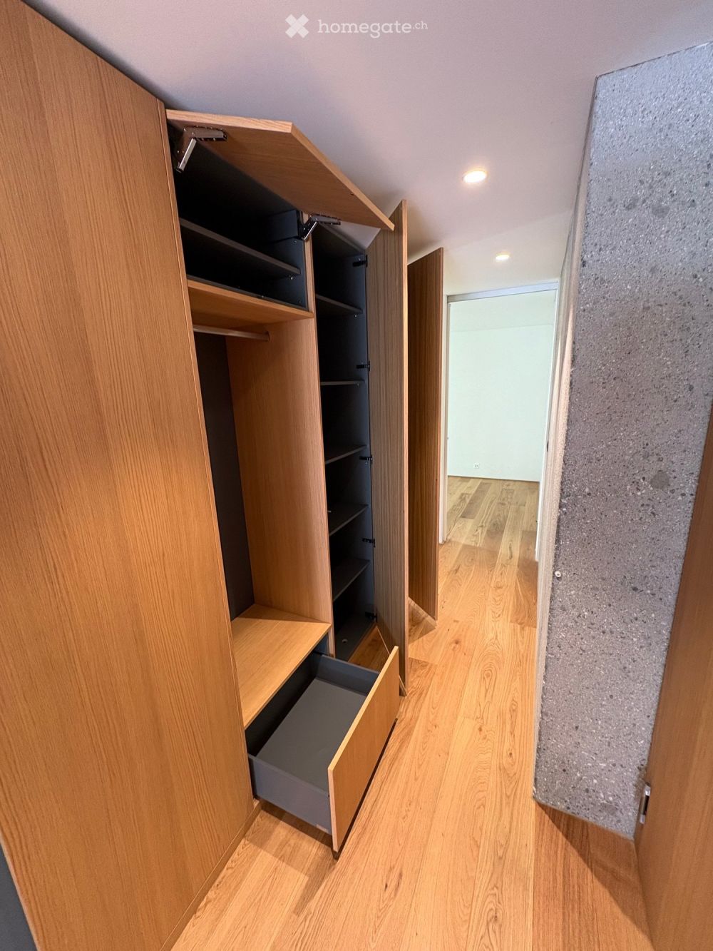Ruhige, sonnige Wohnung mit Sitzplatz - Bild 8