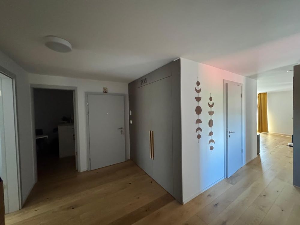 modern und neuwertig: 4.5 Zimmerwohnung im 1. OG - Bild 5