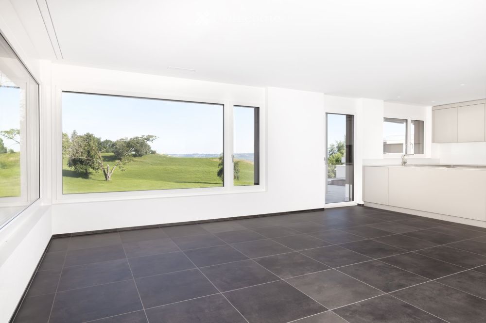 Erstvermietung: Grosse 2.5-Zimmer-Neubauwohnung im Grünen - Bild 2