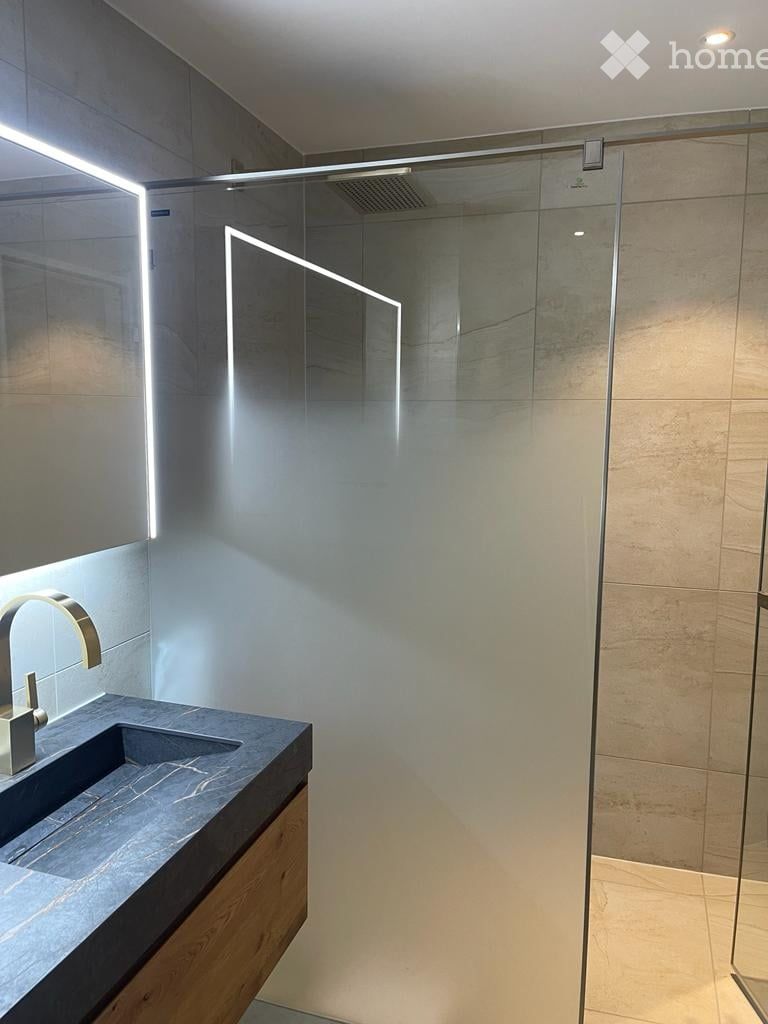 Luxuriös wohnen im 22. Stock / living on top on 22nd floor - Bild 8