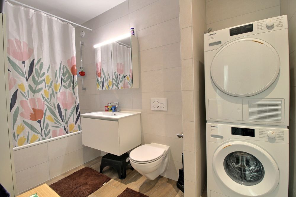 Appartement de 5.5 pièces au rez-de-chaussée à louer à Marly ! - Salle de bain