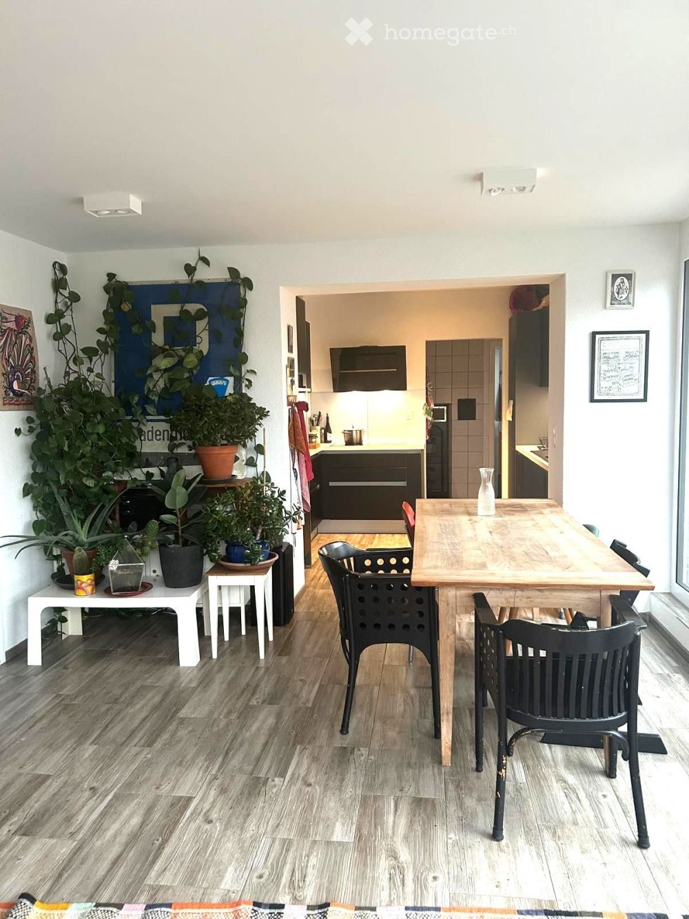 Charmante 4.5-Zimmer-Wohnung mit Terrasse in Baden - Bild 2
