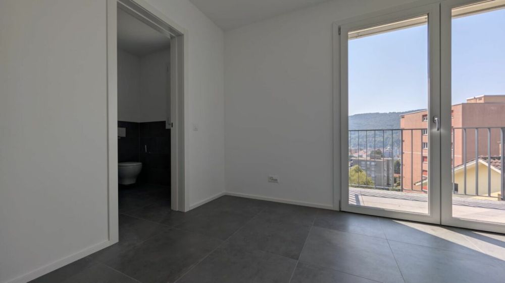 Ampio, design moderno e nuovo! - Bild 9