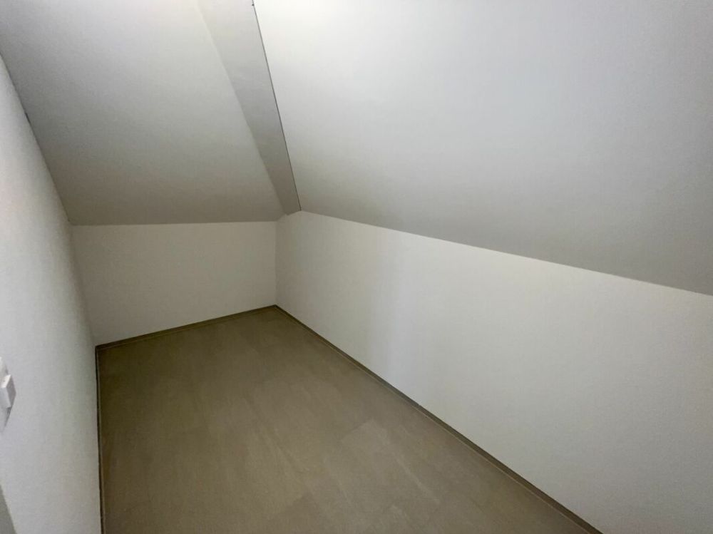 Ruhe, Grün & Weitblick - 5-Zimmer-Maisonette-Wohnung in besonderer Lage - Abstellraum