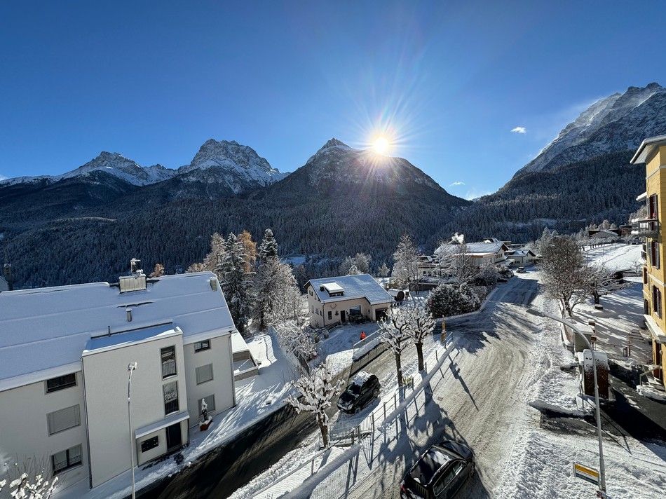 Traumhaftes Wohnen in Scuol. Exklusive 5.5-Zimmer-Wohnung. - Bild 6