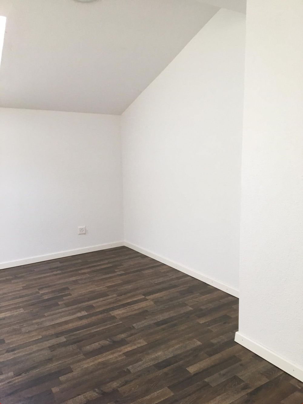 Charmante 3.5 Zi Dachwohnung - per 1.7. - Bild 8