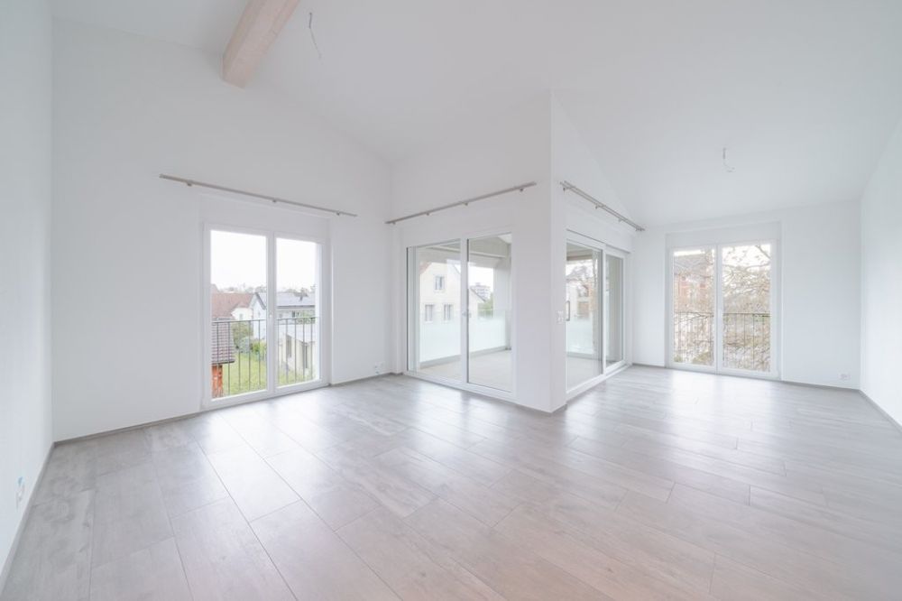 MODERNE ERDGESCHOSSWOHNUNG AN GUTER LAGE MIT GARTENSITZPLATZ - Bild 2