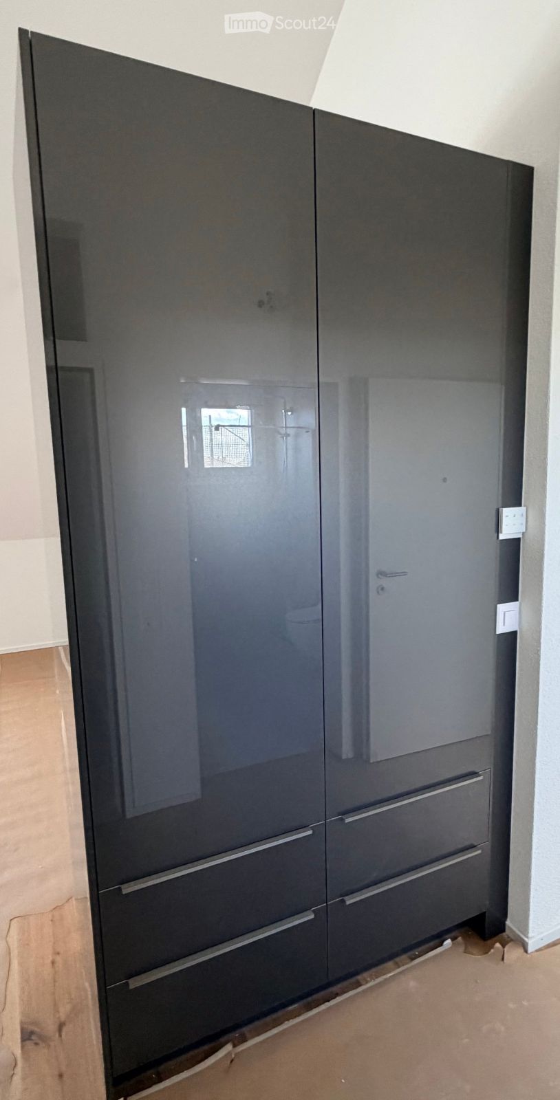 Neubau 3.5 Zimmer Wohnung; Dachhöhe 3.5 meter - Bild 2