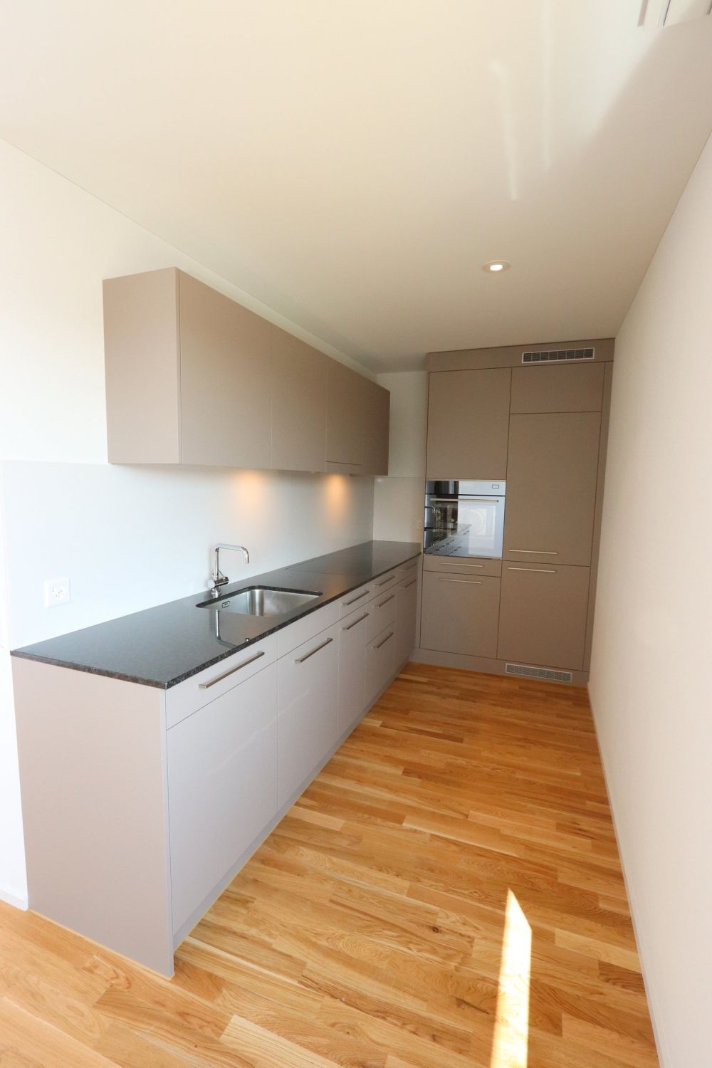 Attraktive und helle 3.5-Zimmer-Wohnung in Wohlen AG  ab 1. Oktober 2026 zu vermieten - Küche