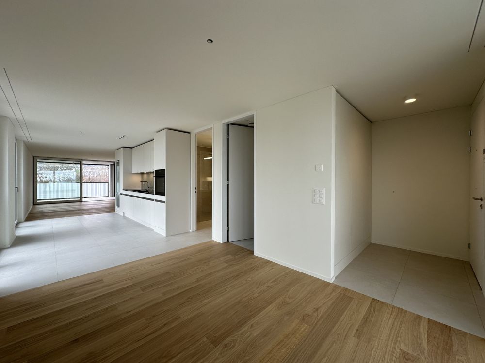 HAUS AM BACH - NAHE DER NATUR, NAHE DER STADT - Eingangsbereich sowie Esszimmer