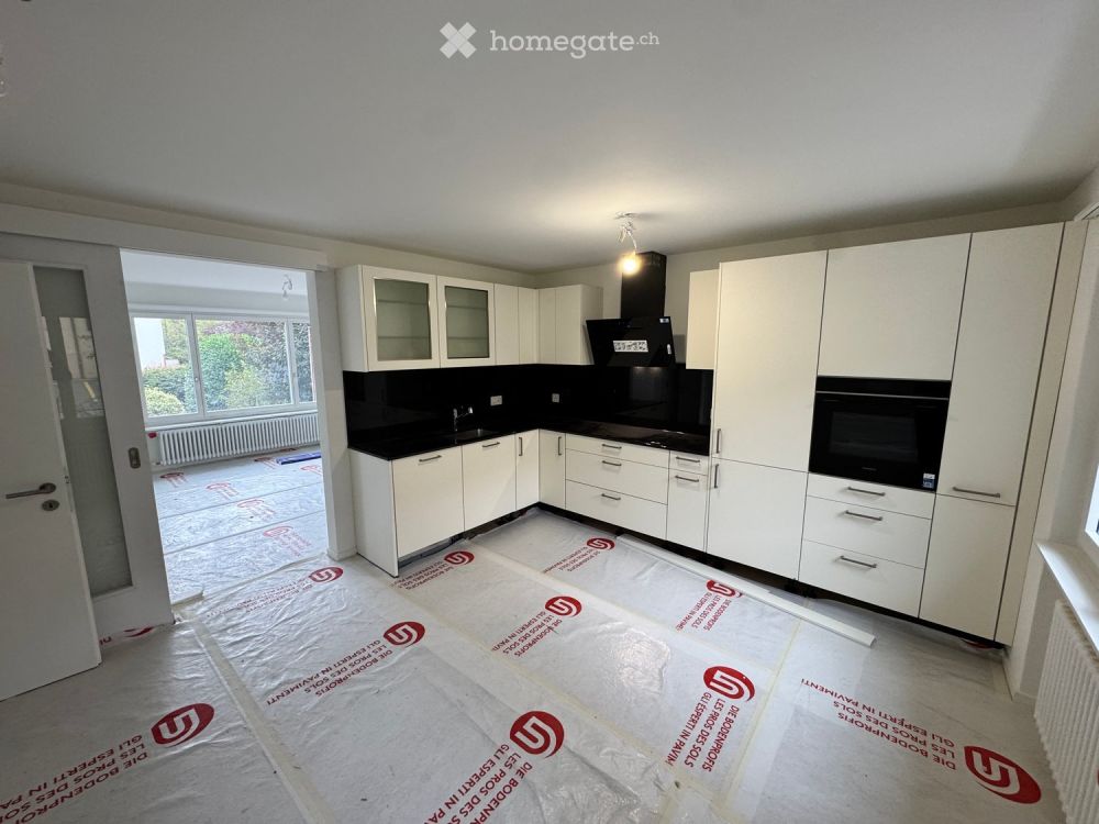 Erstvermietung nach umfassender Sanierung - Reiheneinfamilienhaus in Reinach BL - Bild 4