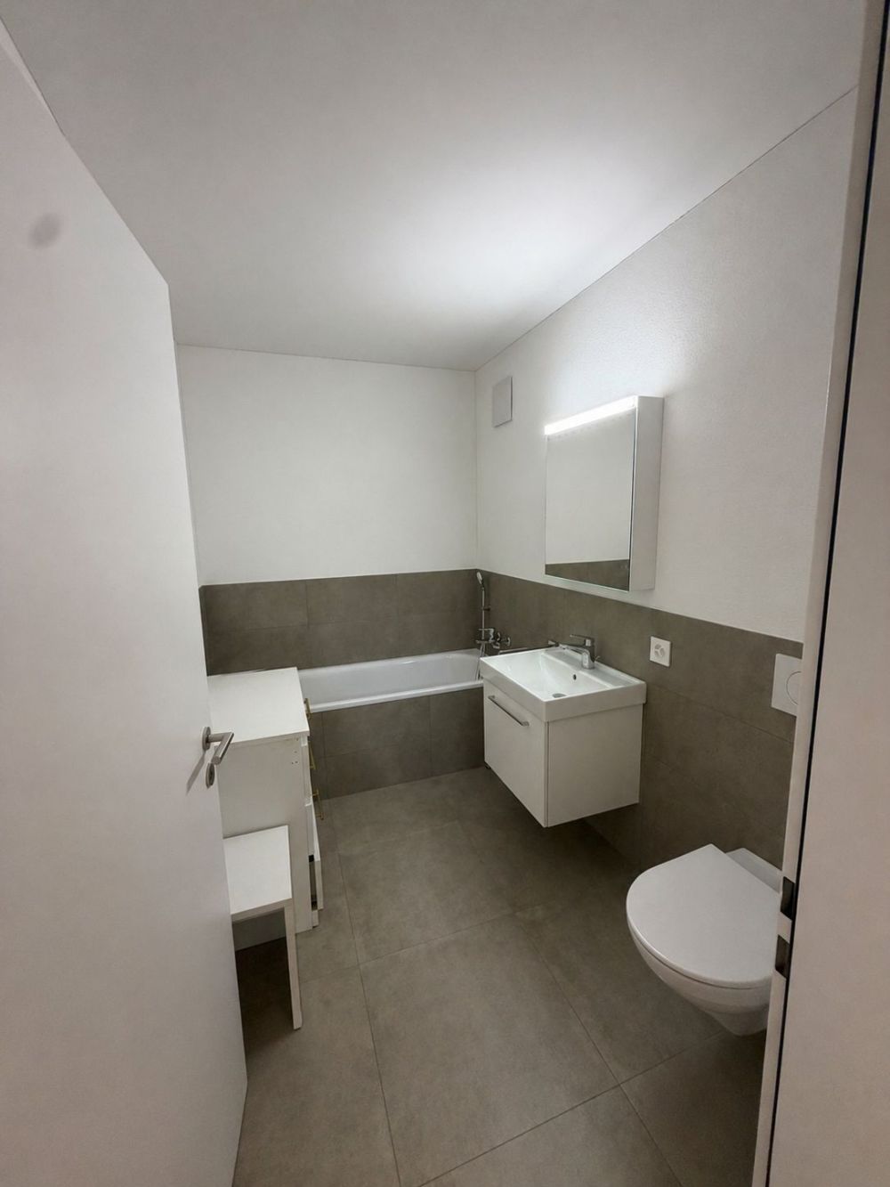Moderne 3-Zimmer-Wohnung mit Balkon in Schaffhausen - Bild 7