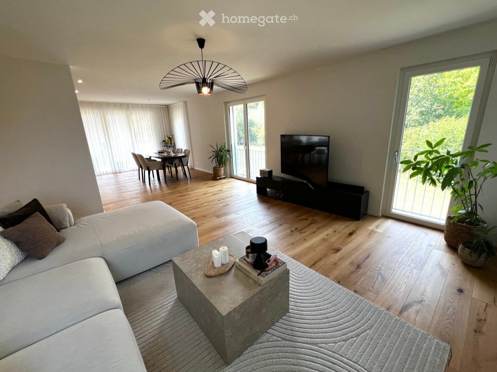Moderne 4.5-Zimmer-Neubauwohnung mit Balkon und schöner Aussicht in Wölflinswil - Bild 1