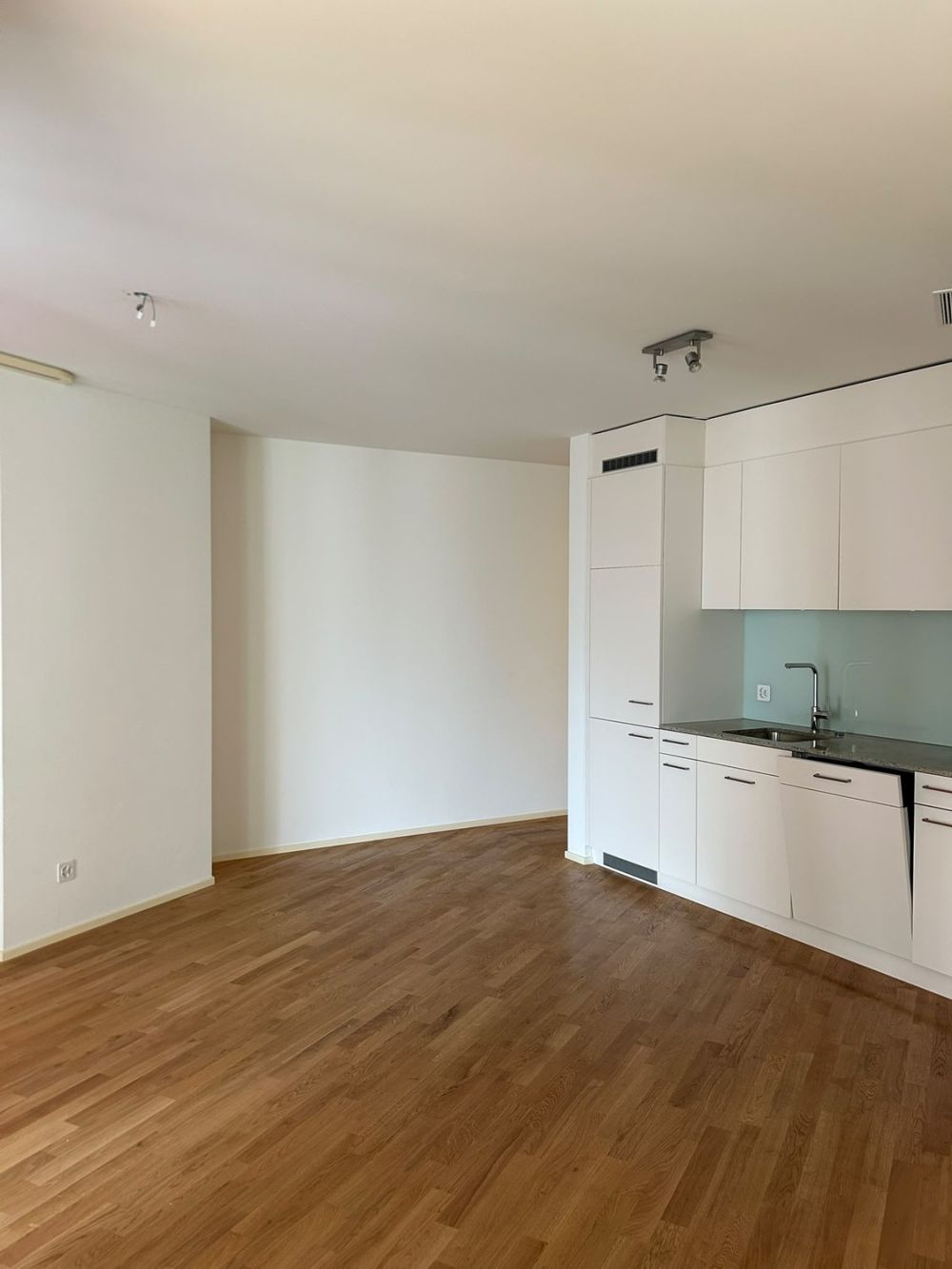 Moderne 3.5-Zimmer-Wohnung direkt am Bahnhof Wil SG - Bild 2