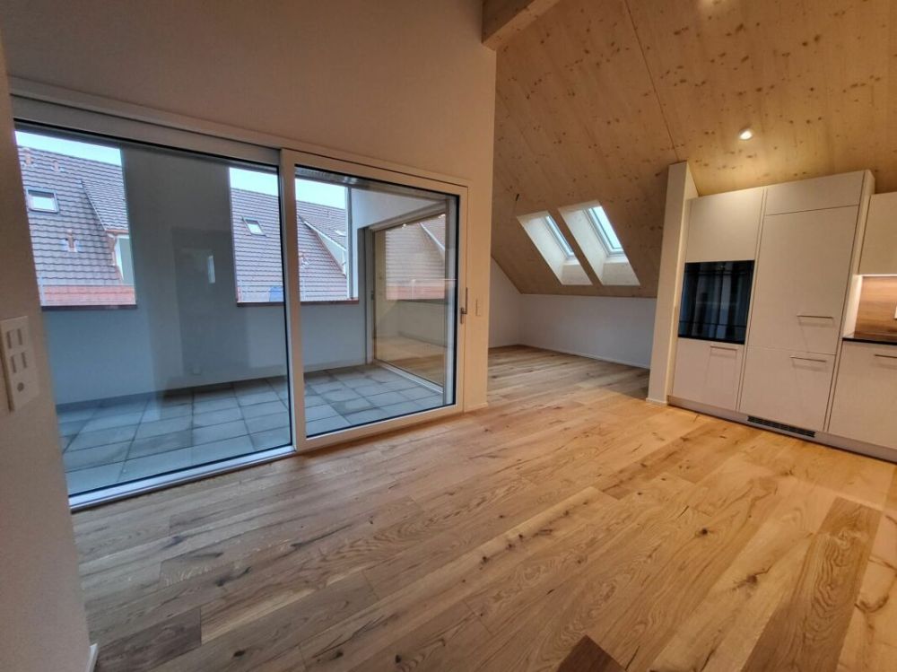 OBSTGARTEN WÜRENLINGEN - Grosszügige 2.5-Zimmer-Dachwohnung - Bild 3