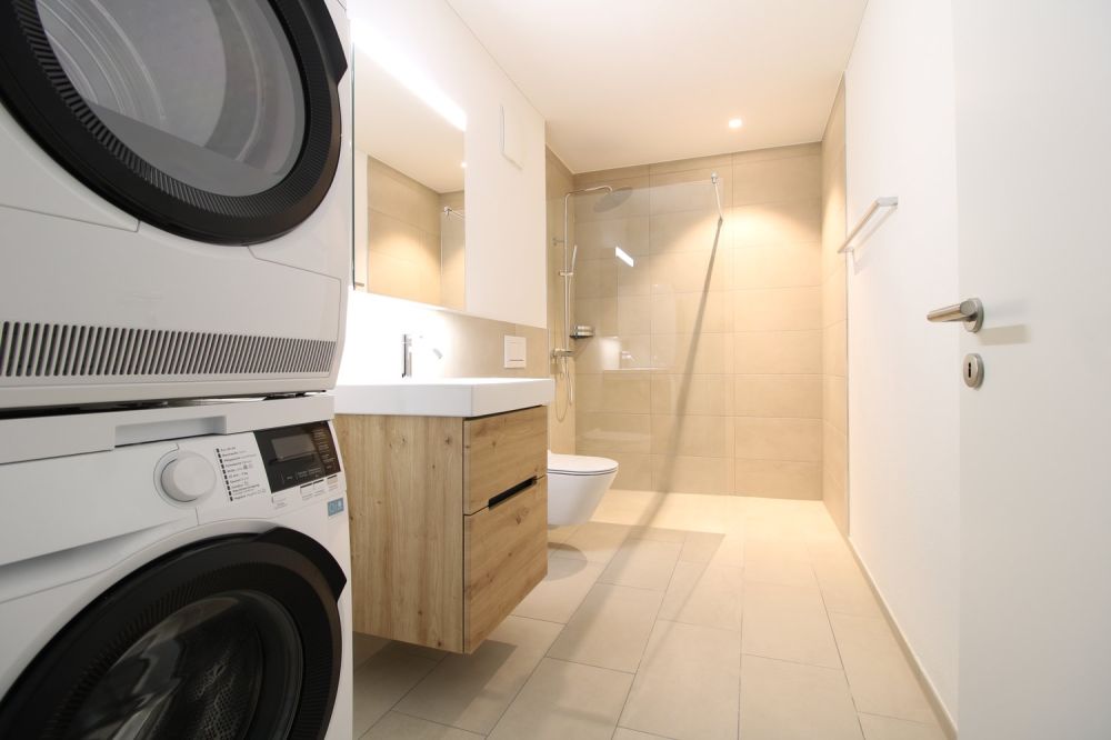 Moderne 2.5-Zimmer-Neubau-Wohnung mit Balkon in Rorschach - Bild 7