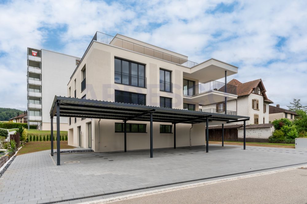 Nur das Beste ist gut genug  ! - Aussenbild Carport