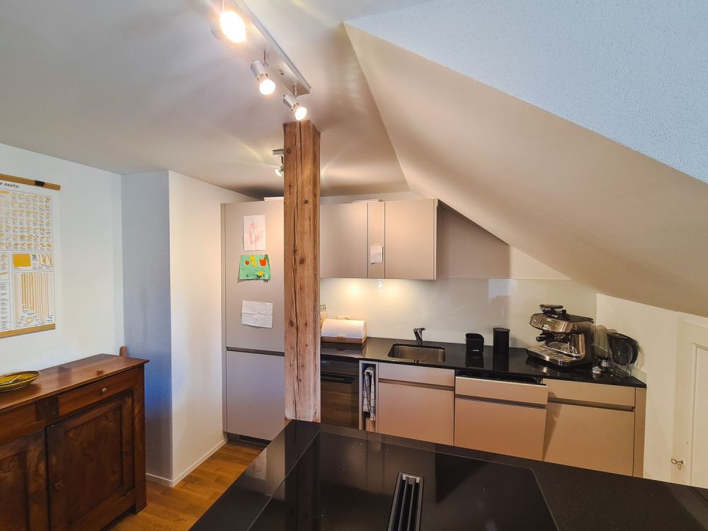Befristete, Neuwertige 2-Zimmer-Wohnung, möbliert, mit Arbeitsplatz und Balkon in Bern (Sulgenau/Monbijou), Untermiete Okt–Dez - Bild 4
