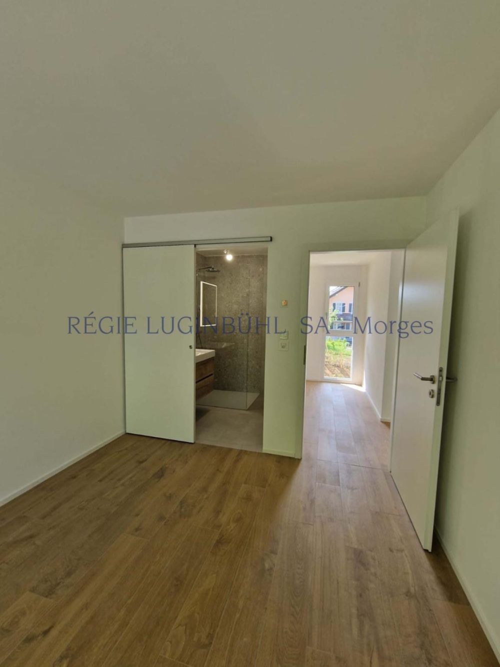 Bel appartement de 3.5 pièces d'env. 87m2 situé au 1er étage d'un nouvel immeuble - Bild 9