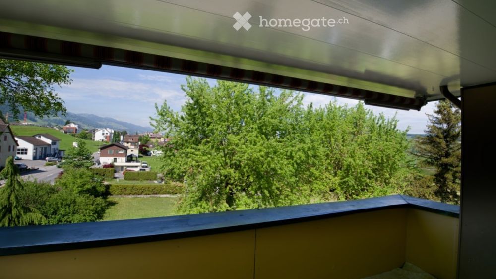 Helle 4.5-Zimmer-Wohnung mit Balkon und schöner Aussicht in Buttikon SZ - Bild 5