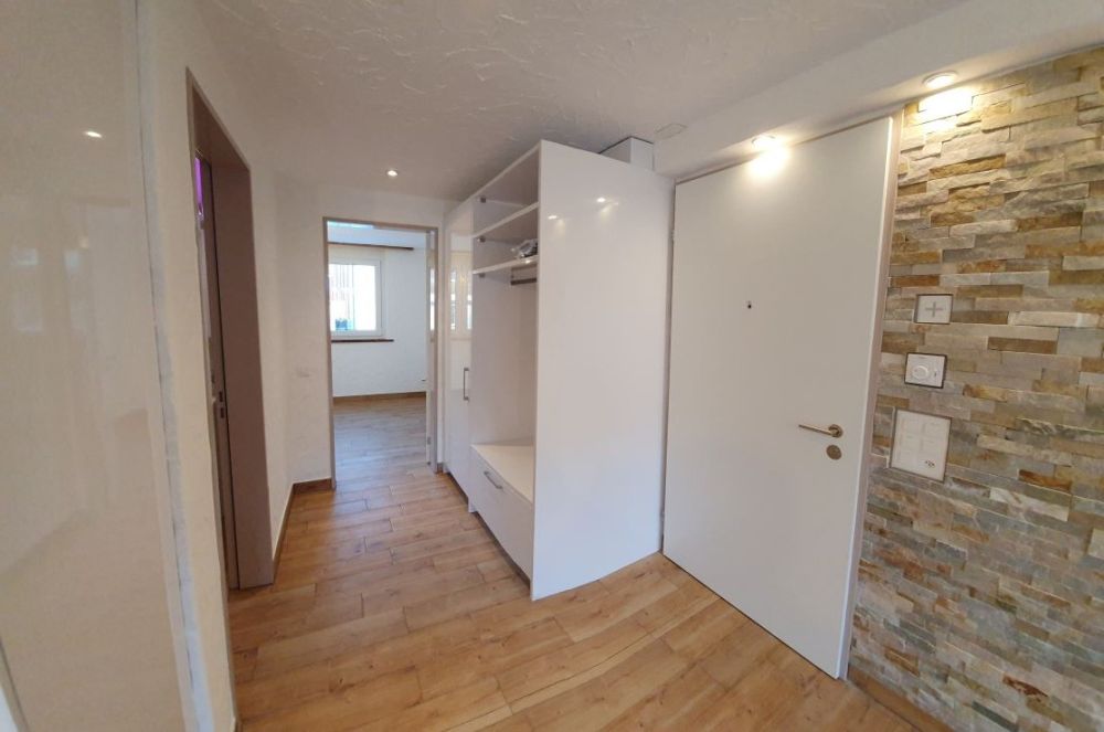 2½- Zimmer- Erdgeschoss Rechts Blau - Bild 3