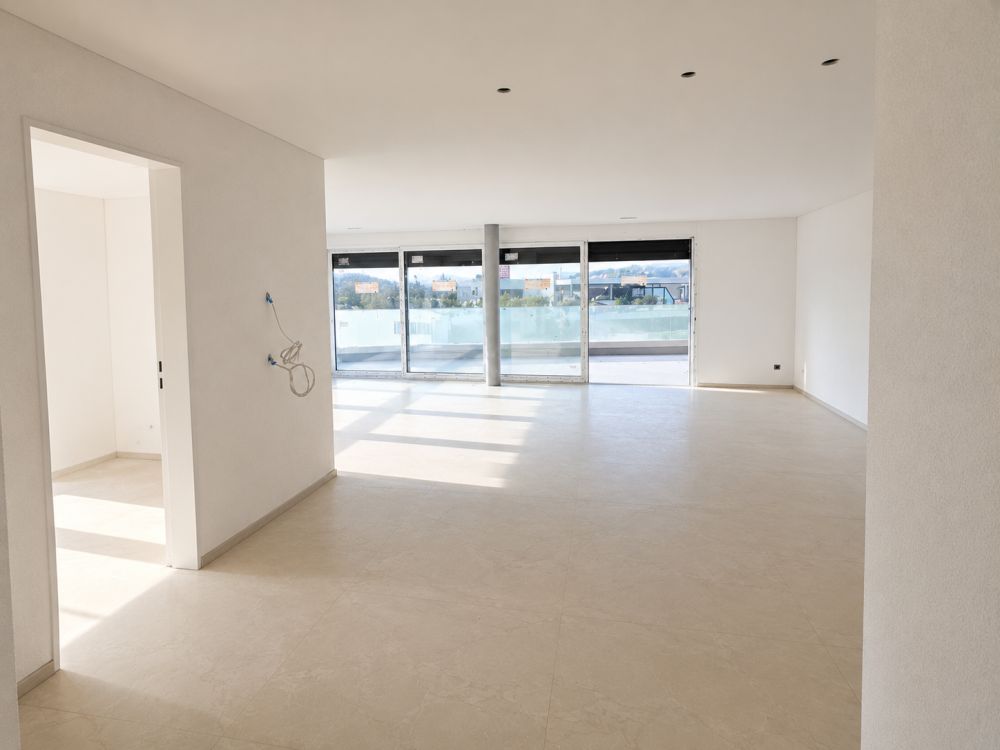 Luxus pur – Exklusive 4.5-Zimmer-Terrassenwohnung in Rothrist - Bild 5