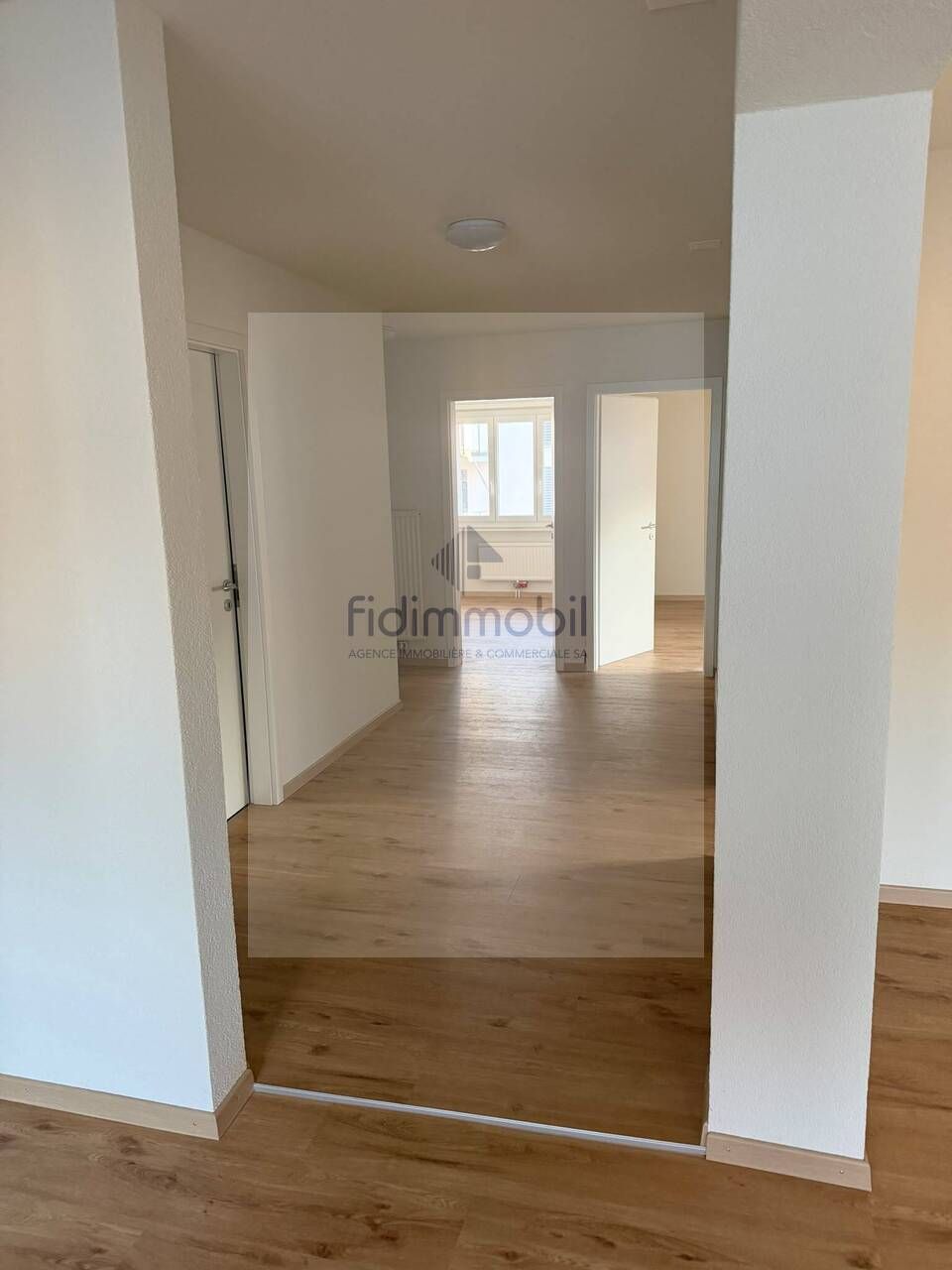 Prächtige 4-Zimmer-Neubauwohnung zur Miete in Peseux - Bild 4