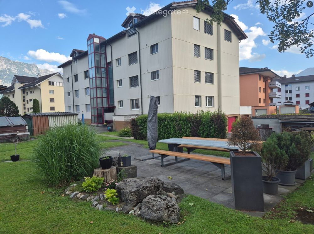 Renovierte Hochparterrewohnung mit viel Tageslicht - Bild 9