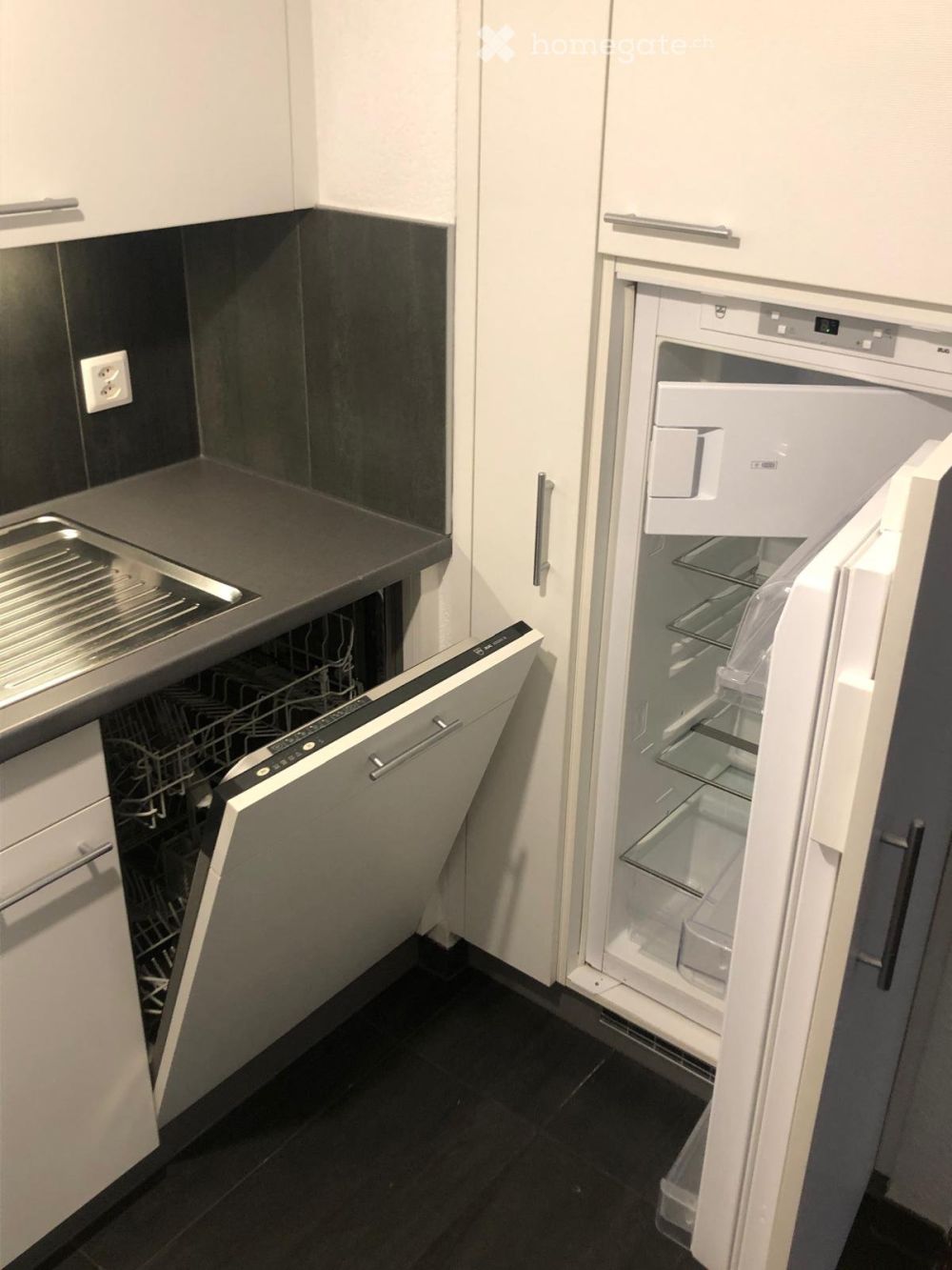 Appartement rénové de 2,5 pièces à 5 minutes à pied de l"arrêt de métro Riponne - Bild 6