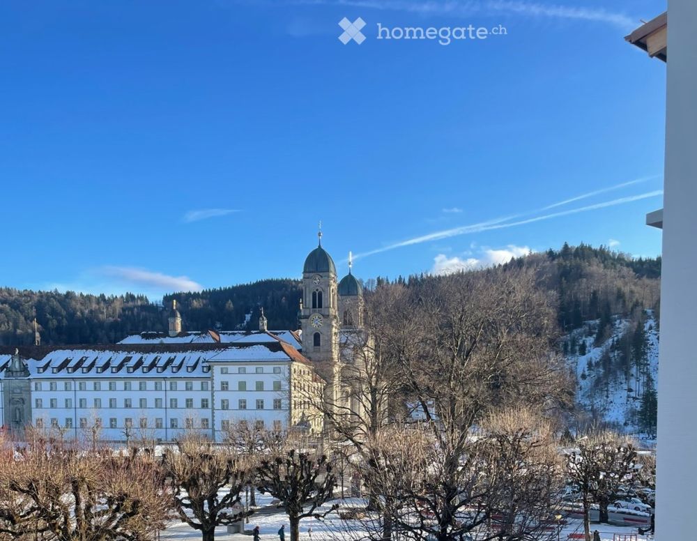 Über den Dächern von Einsiedeln - Bild 1