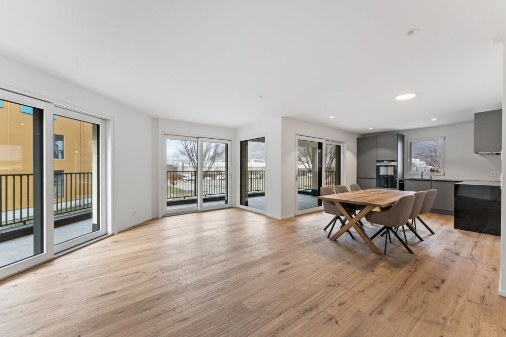 teilmöblilierte 5.5-Z-Wohnung mit 2Balkonen - Neubau - Bild 2