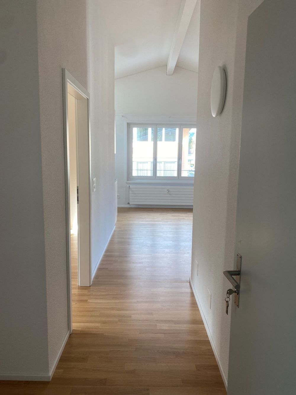 Erstvermietung 3.5-Zimmer Dachwohnung mit Balkon - Bild 6