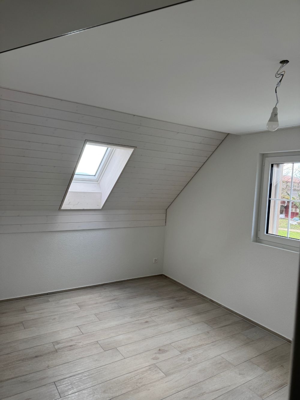 Erstvermietung moderne 3.5-Zimmer-Dachwohnung - Zimmer