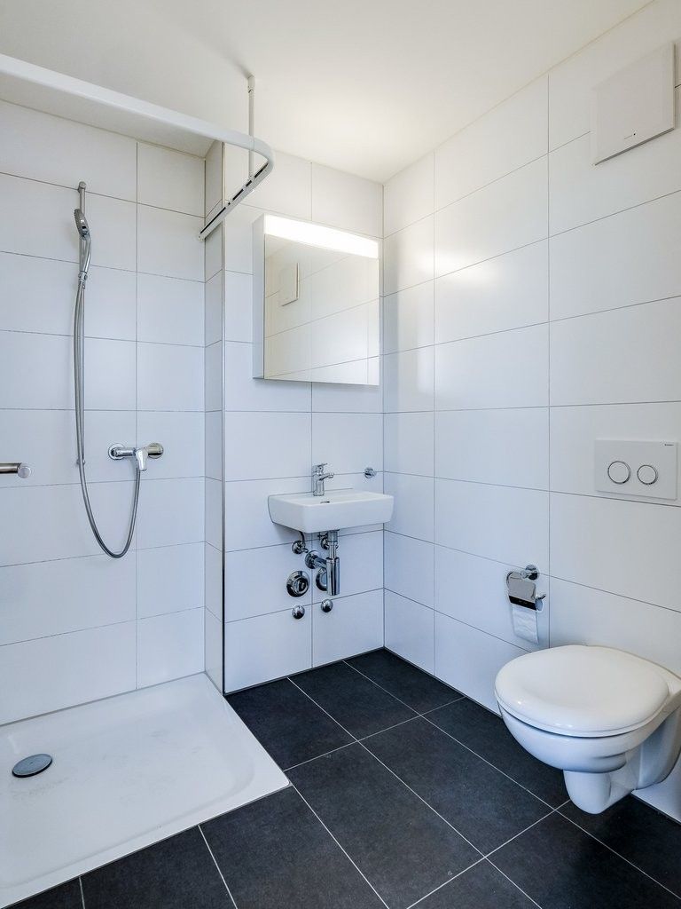 Schöne Neubauwohnung in Lenzburg - Kleines Bad
