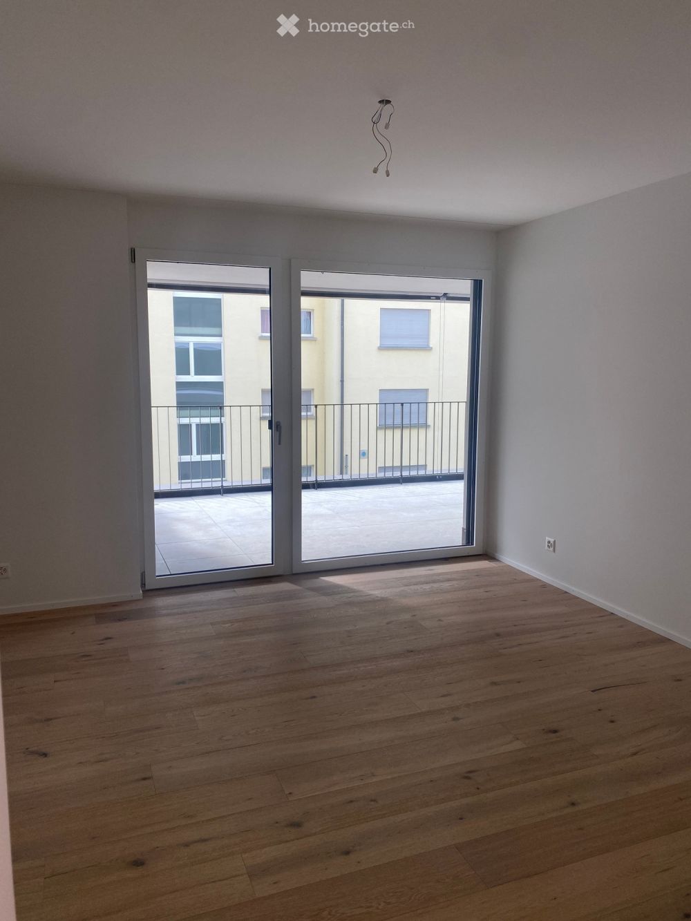 Moderne 2.5-Zimmer-Neubauwohnung mit Balkon in Rapperswil-Jona - Bild 3